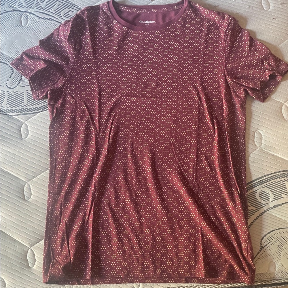 Goodfellow & Co Maroon Patterned Tee